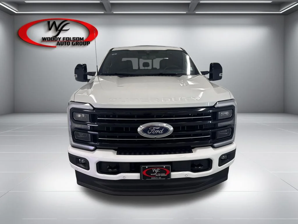 New 2026 Star White Metallic Tri-Coat Ford F-250® Platinum® image 2