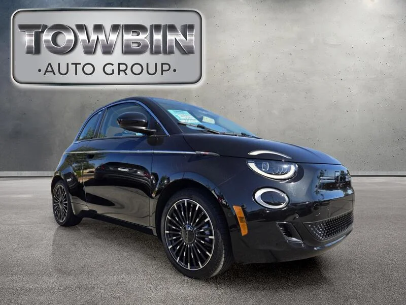 Used 2024 FIAT 500e Base with VIN ZFAFFAC46RX222518 for sale in Henderson, NV