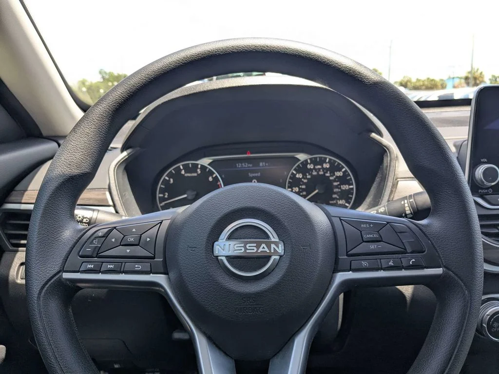 2025 Nissan Altima SV - Photo 20