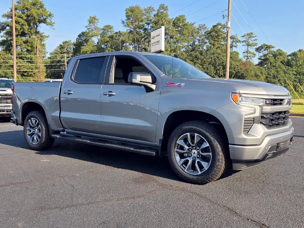 New 2026 Sterling Gray Metallic Chevrolet RST image 25