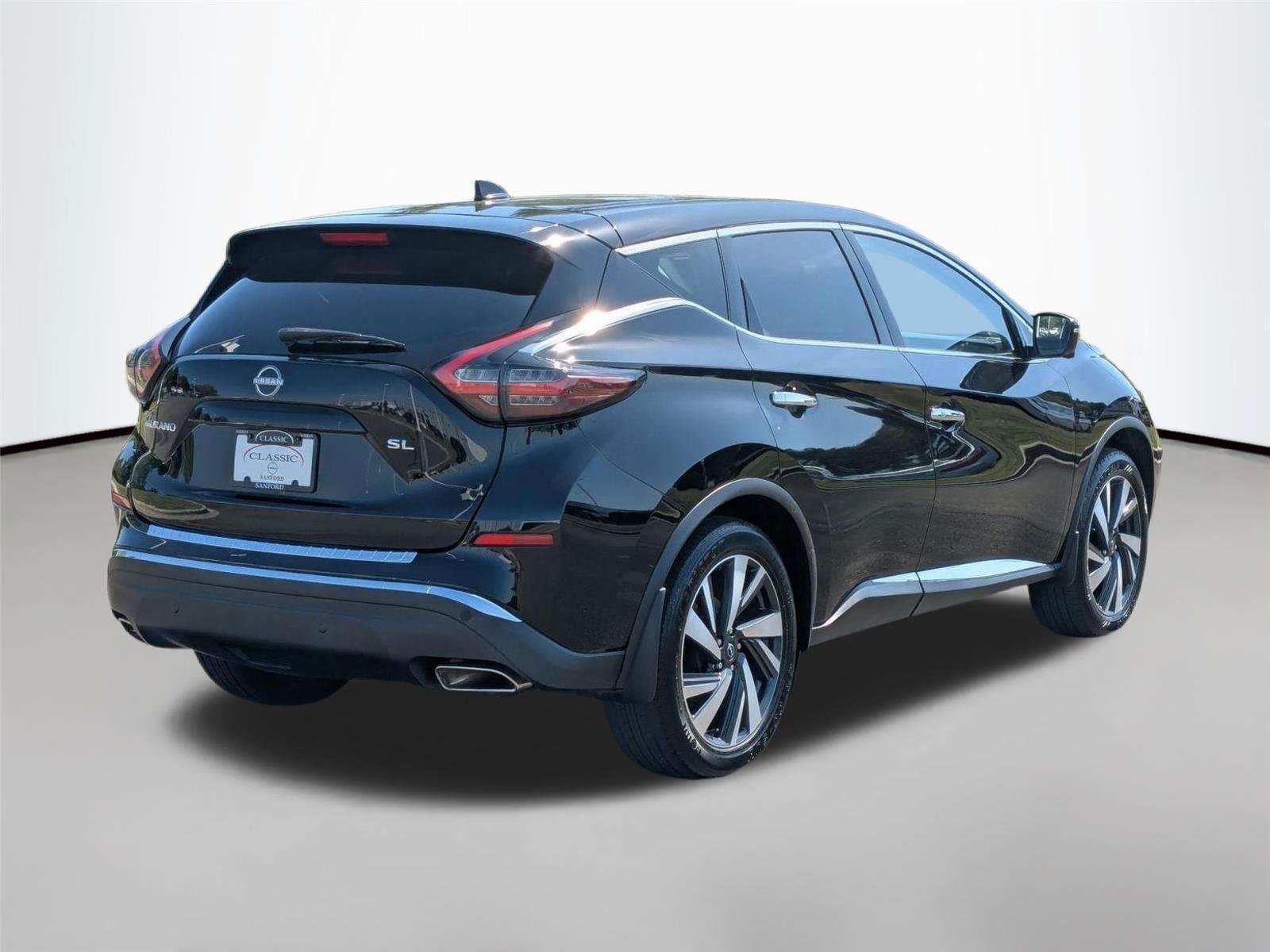 Used 2023 Super Black Nissan SL image 6
