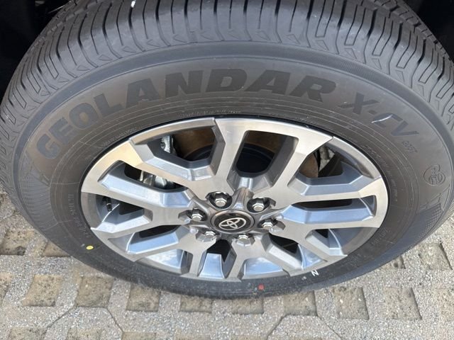 2026 Toyota Tundra 1794 Edition - Photo 12