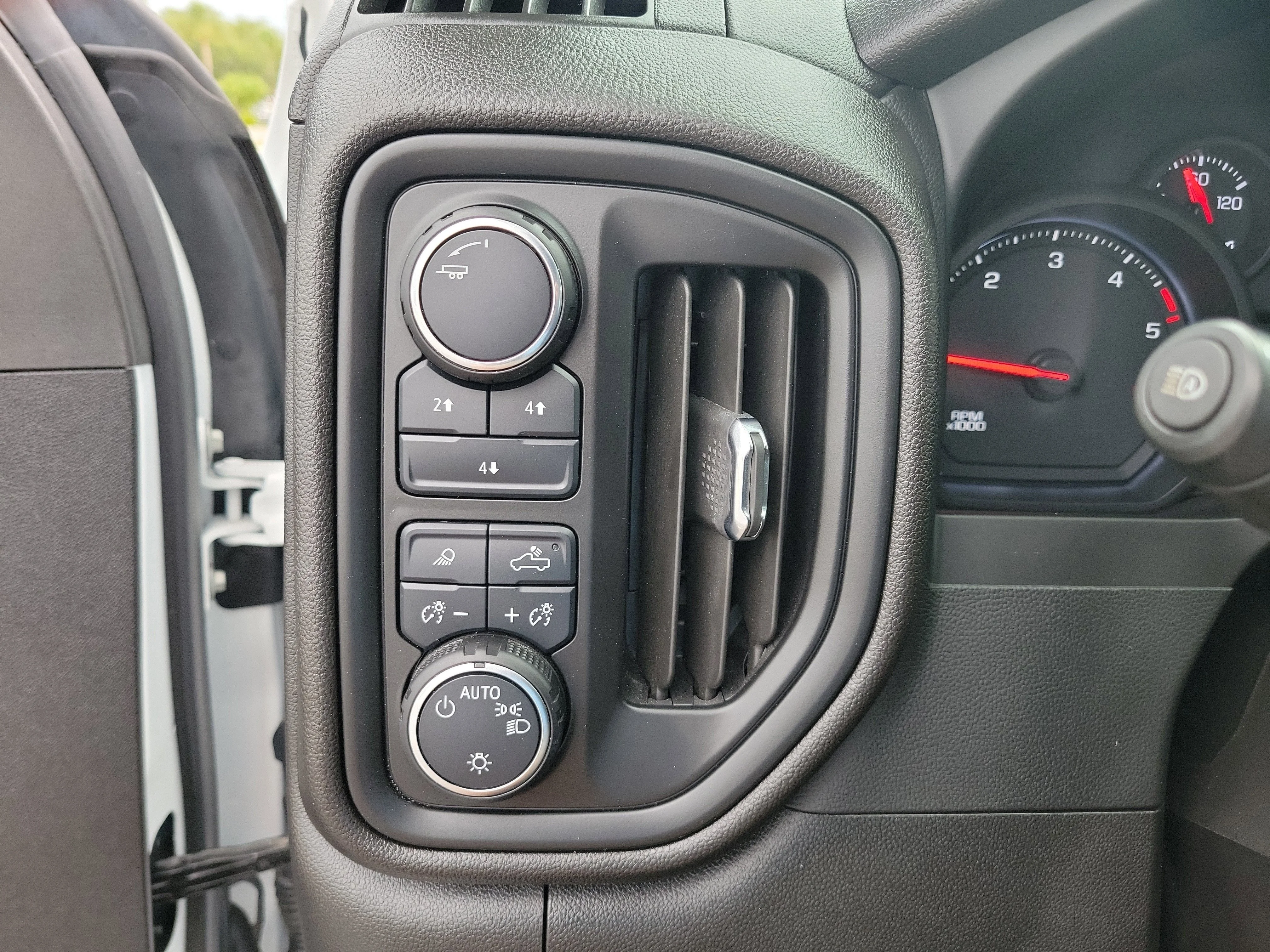 Used 2025 Summit White Chevrolet Custom image 26