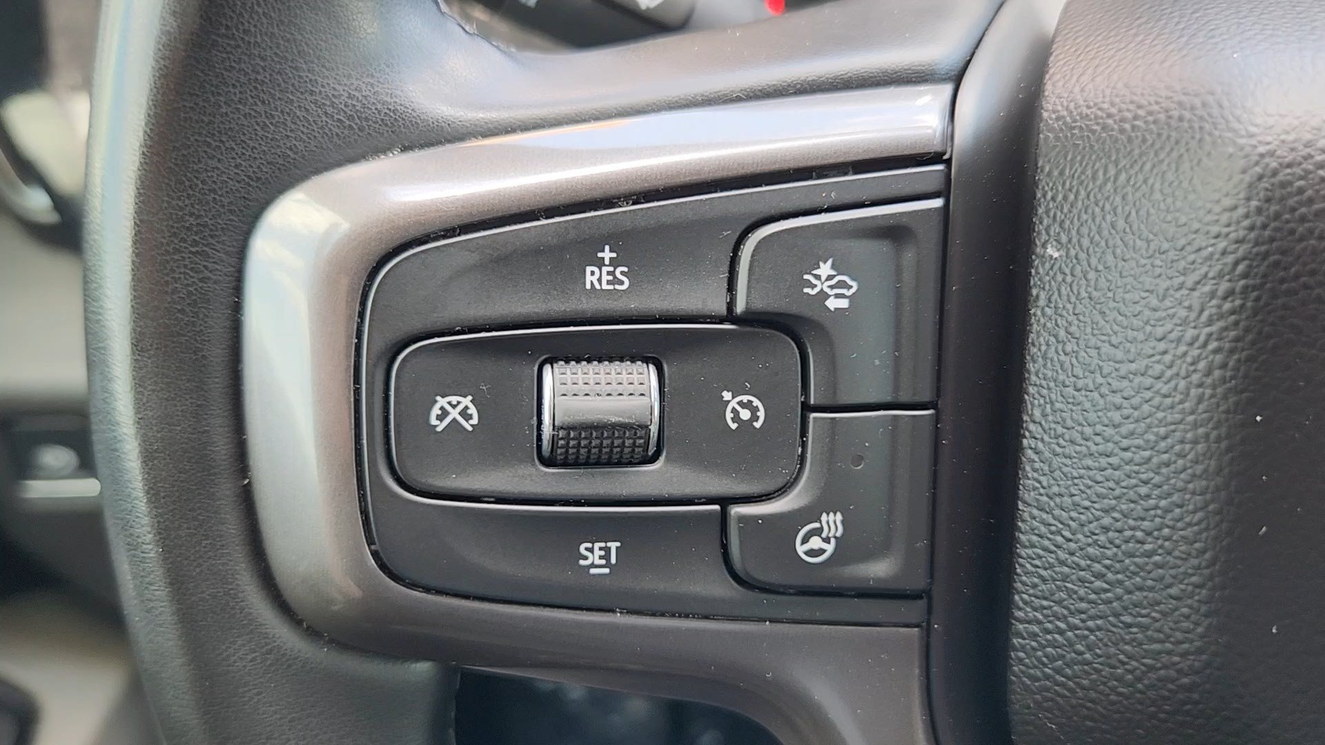 2024 Chevrolet Silverado 2500HD ZR2 - Photo 12