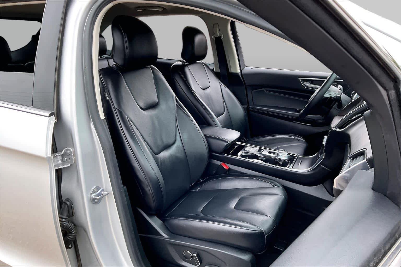 Used 2019 Ingot Silver Metallic Ford Titanium image 9