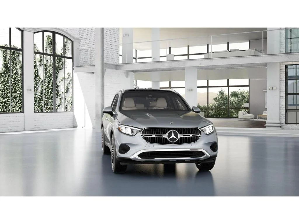 New 2027 Silver Mercedes-Benz GLC 300 image 8
