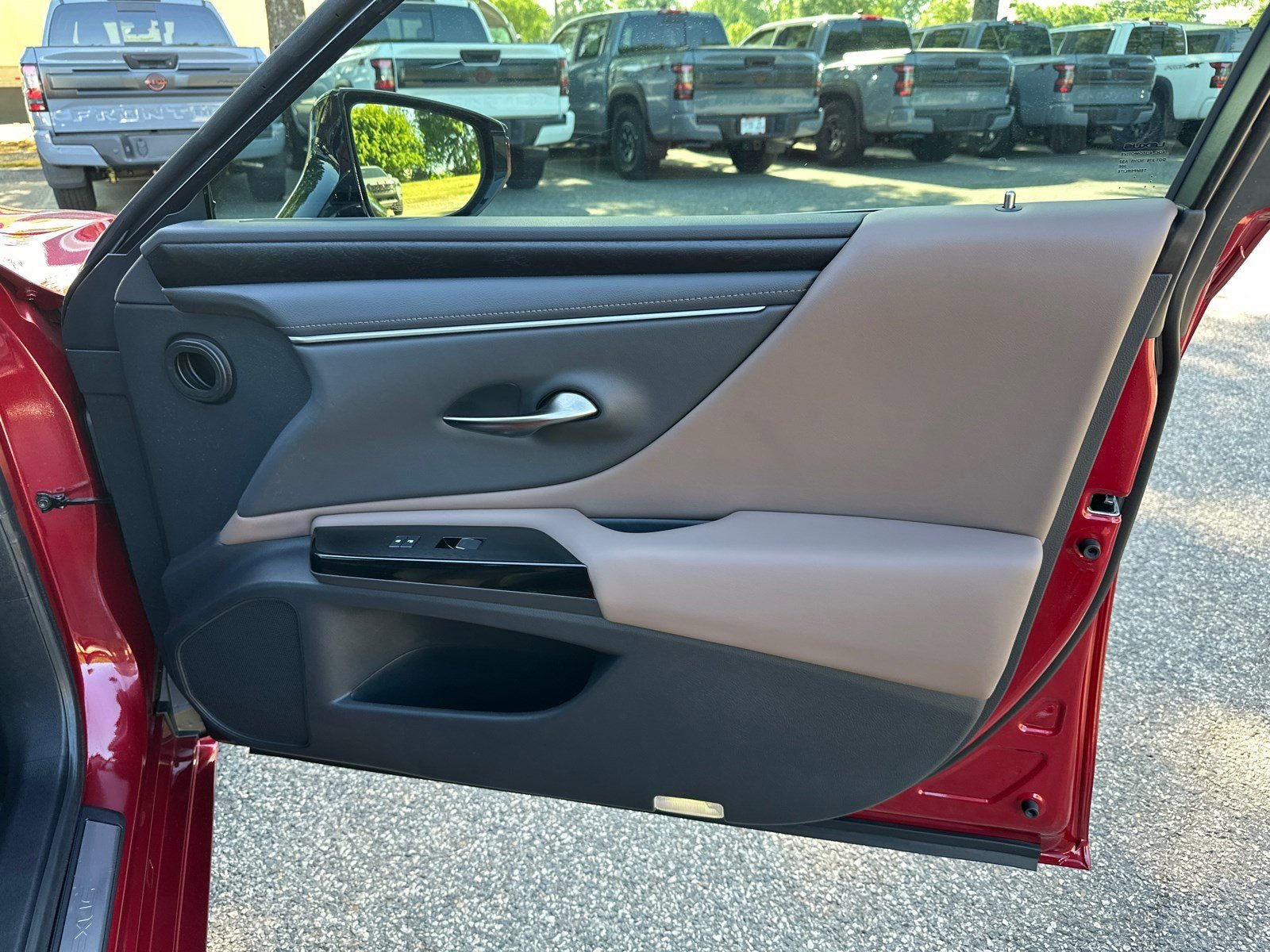 Used 2025 Red Lexus 350 image 14