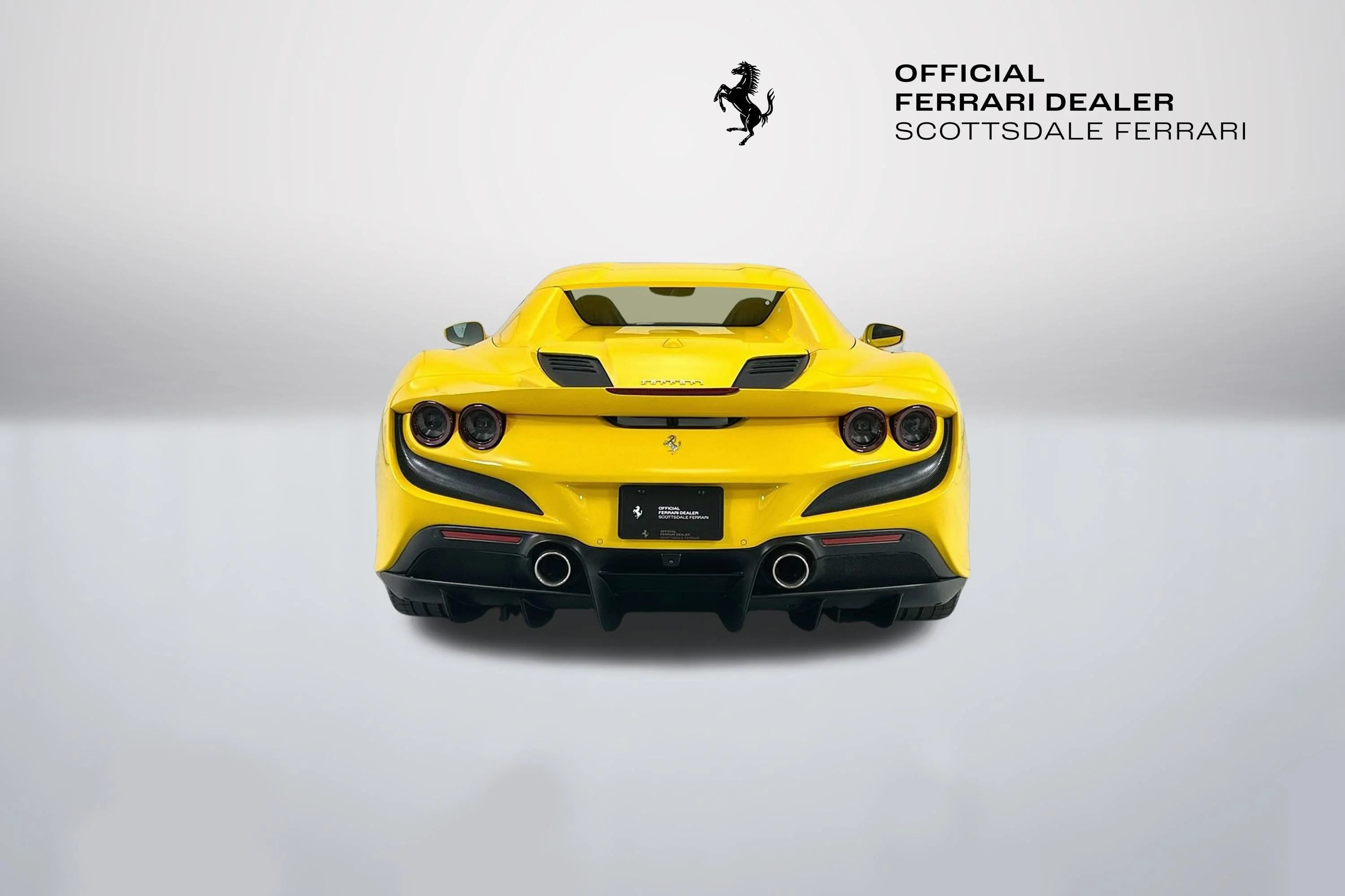 Used 2022 Giallo Modena Ferrari  image 14