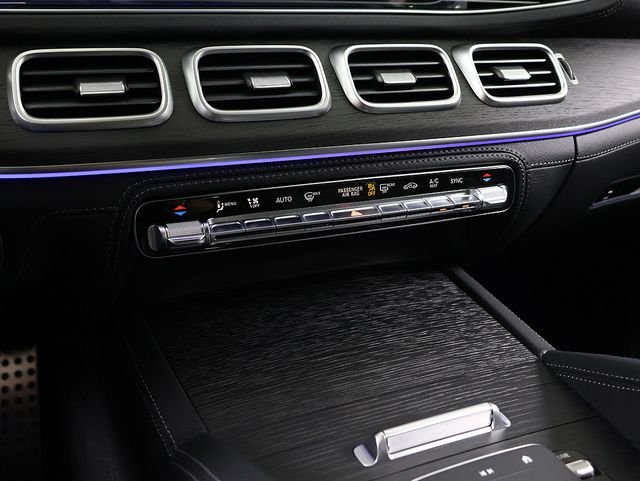 New 2026 MANUFAKTUR Alpine Grey Mercedes-Benz AMG® GLE 53 4MATIC+ Coupe image 28