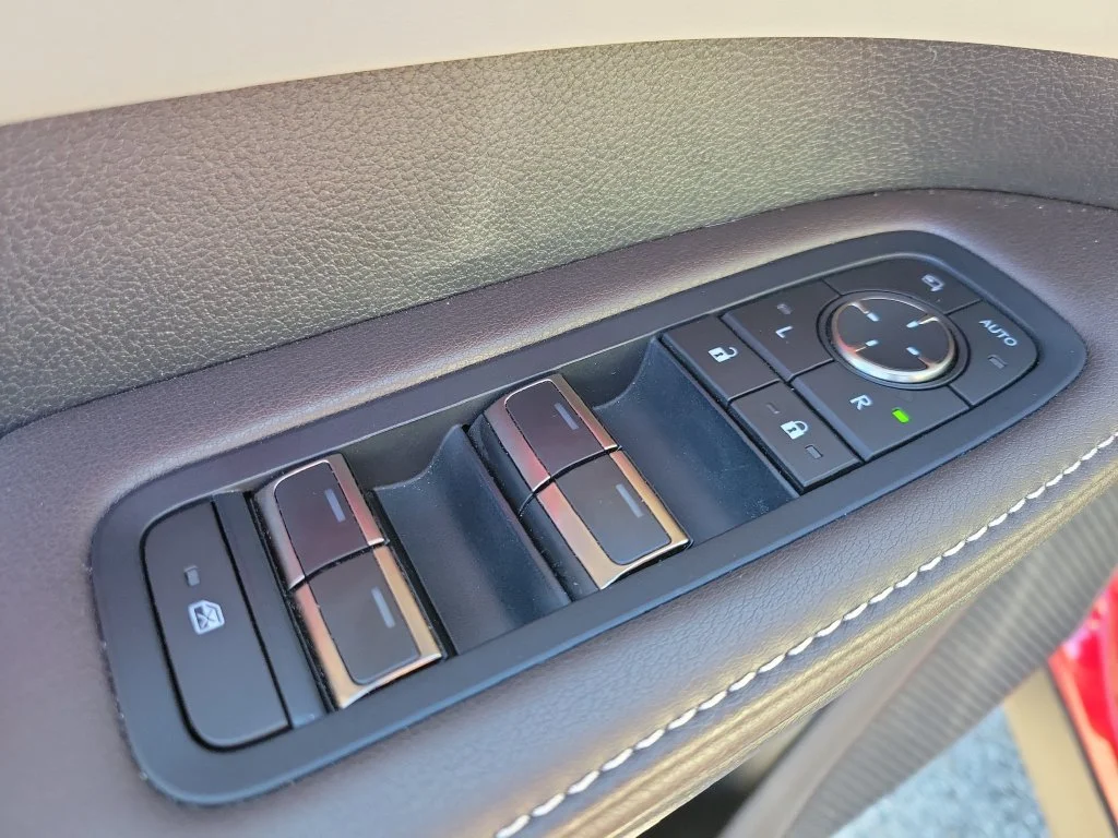 Used 2025 Red Lexus 350 Luxury image 18