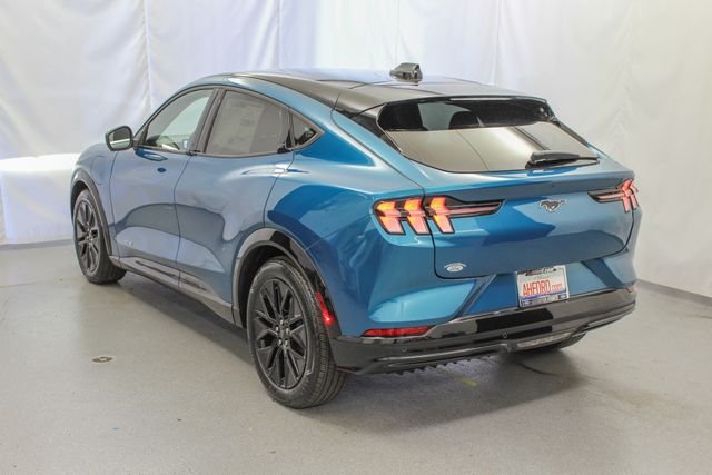 New 2026 Adriatic Blue Metallic Ford Premium image 6