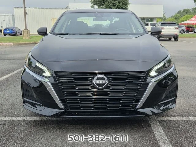 Used 2025 Black Nissan 2.5 SV image 8