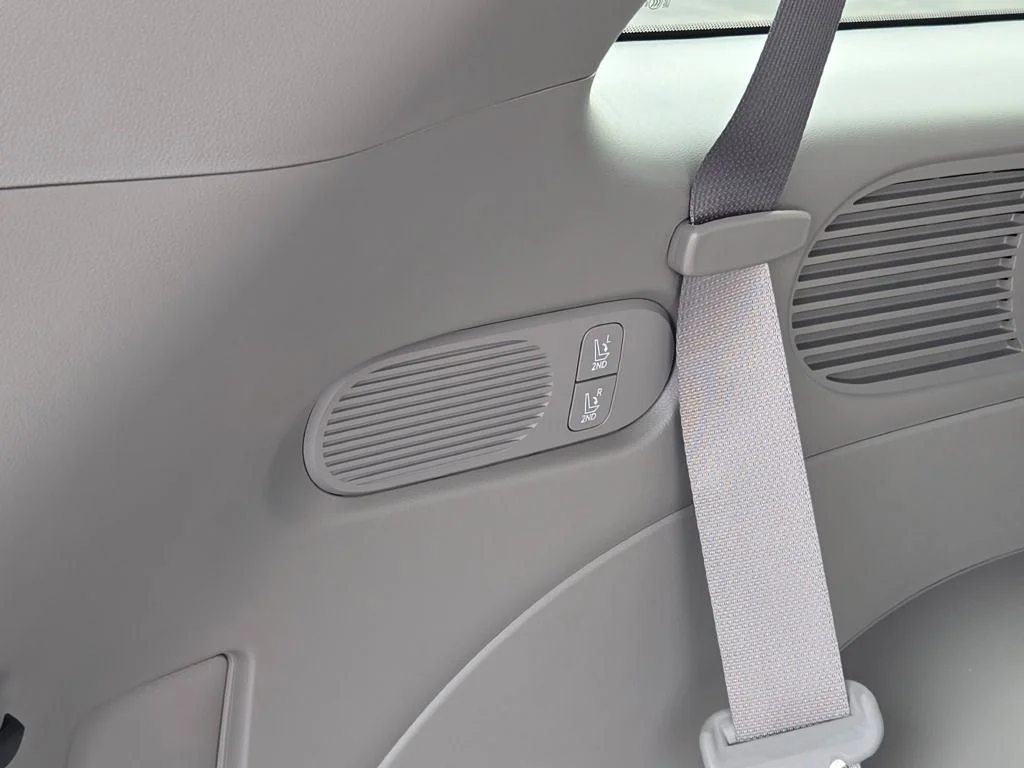 New 2026 Gray Pearl Hyundai SEL Premium image 17