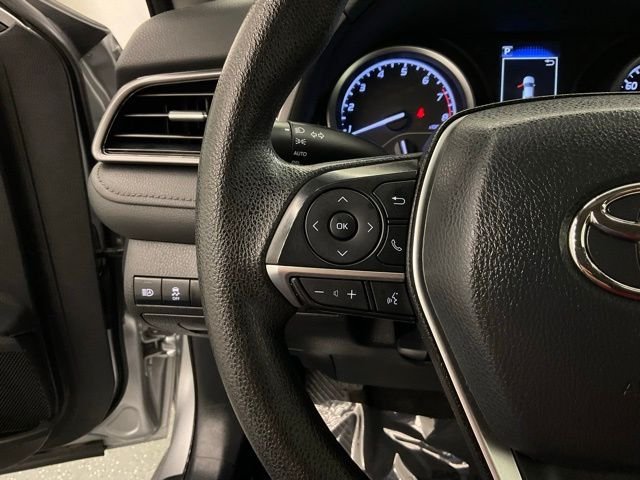 Used 2022 Silver Toyota LE image 12