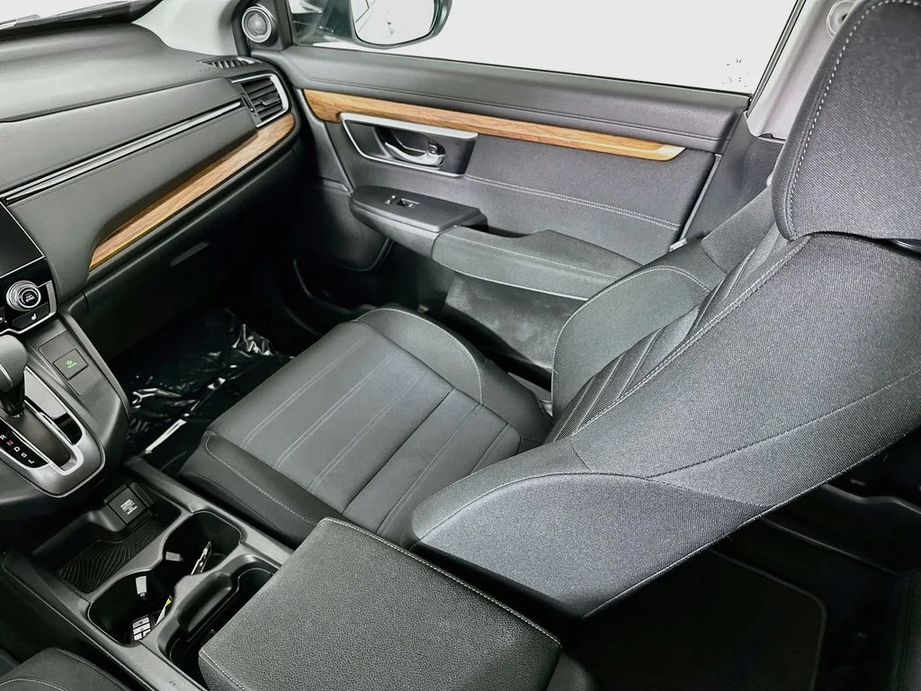 Used 2019  Honda EX image 24