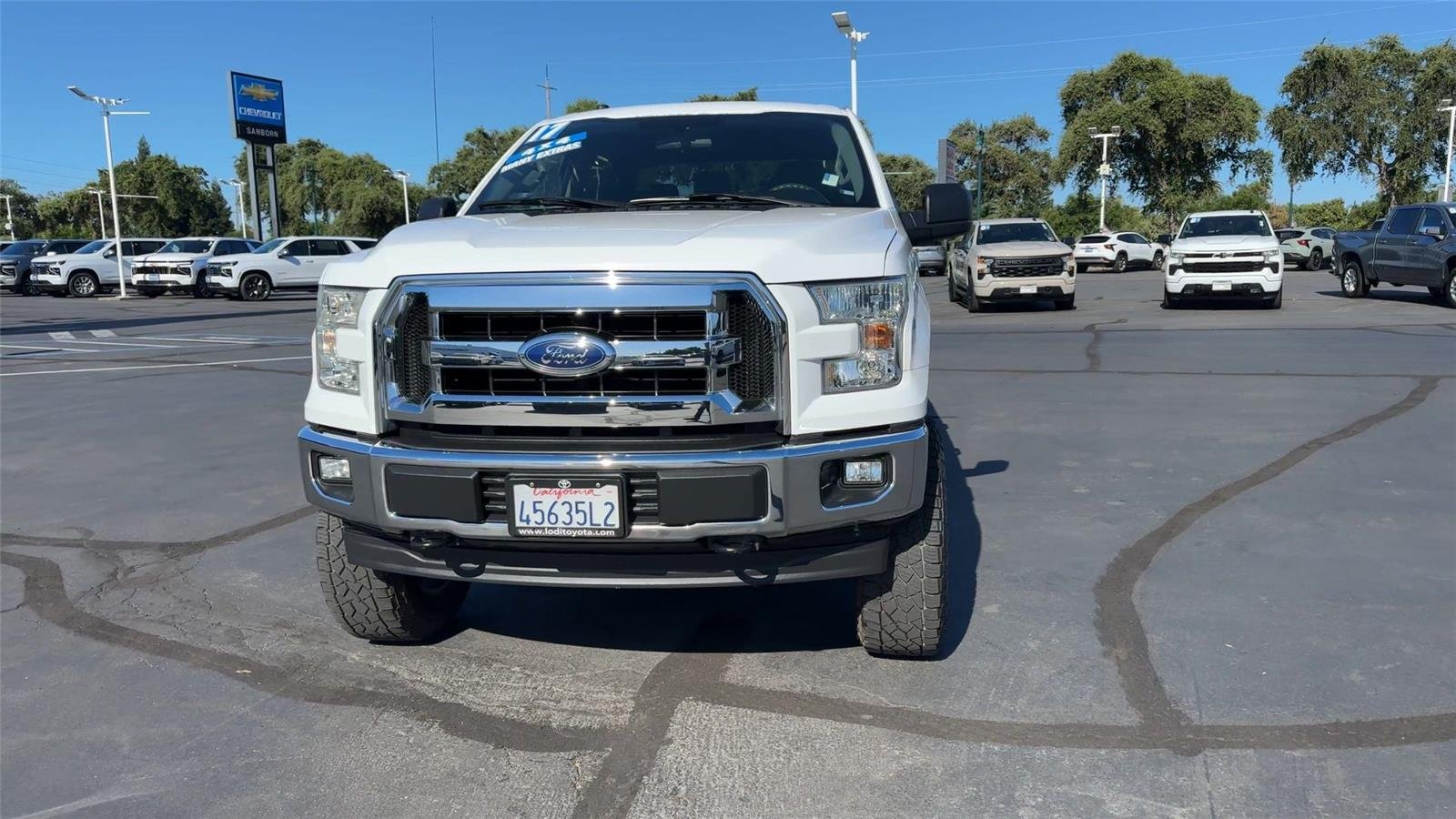 Used 2017 Gold Ford XLT image 6