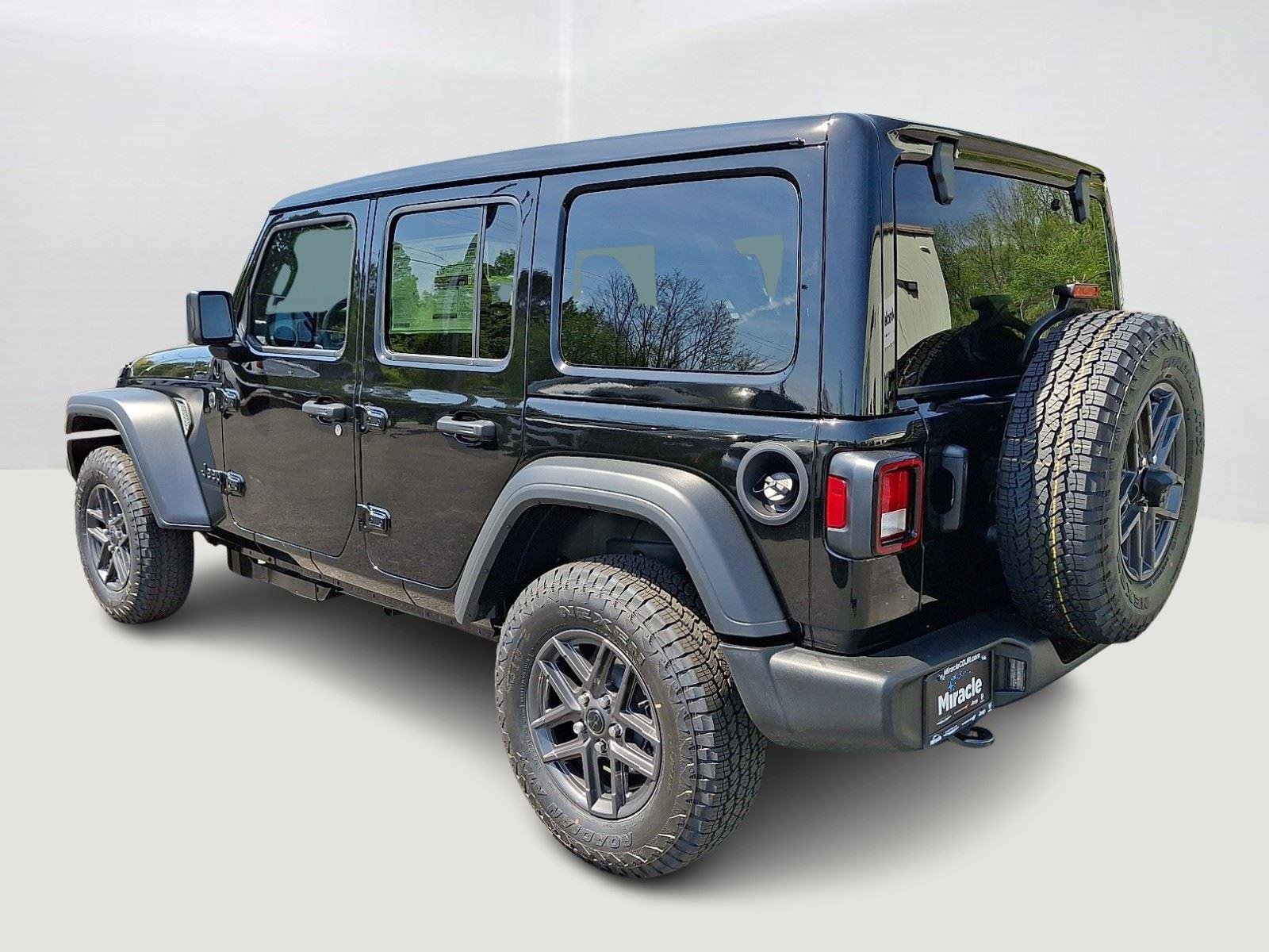 New 2026 Black Clearcoat Jeep Sport S image 5