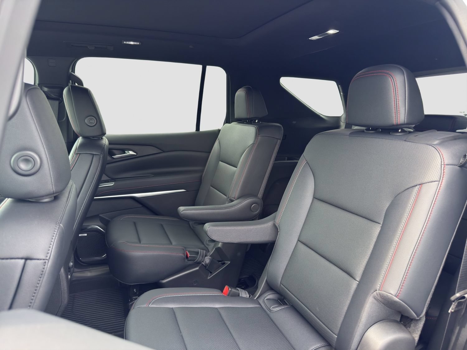 2026 Chevrolet Traverse Z71 - Photo 13