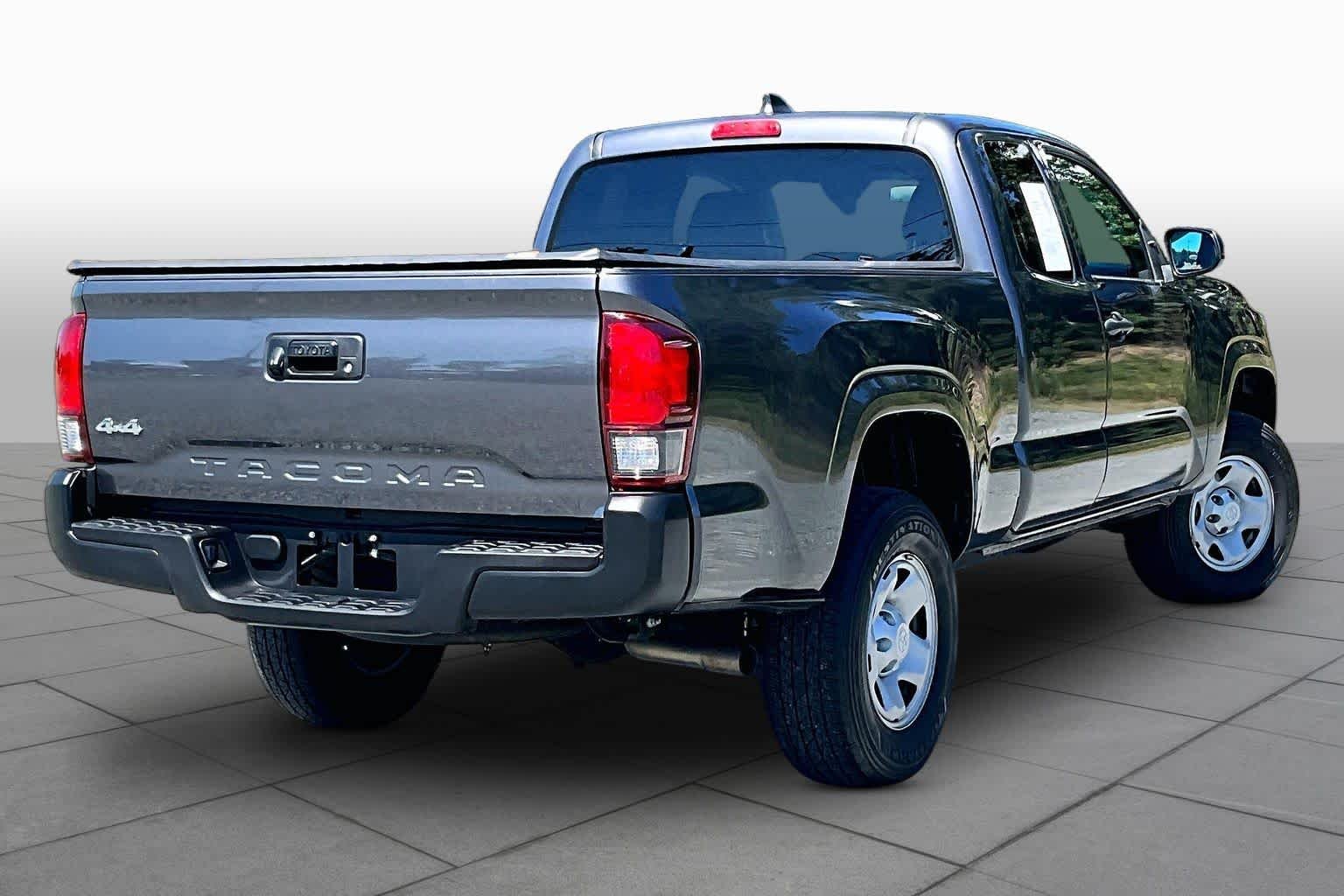 Used 2021 Magnetic Gray Metallic Toyota SR image 13
