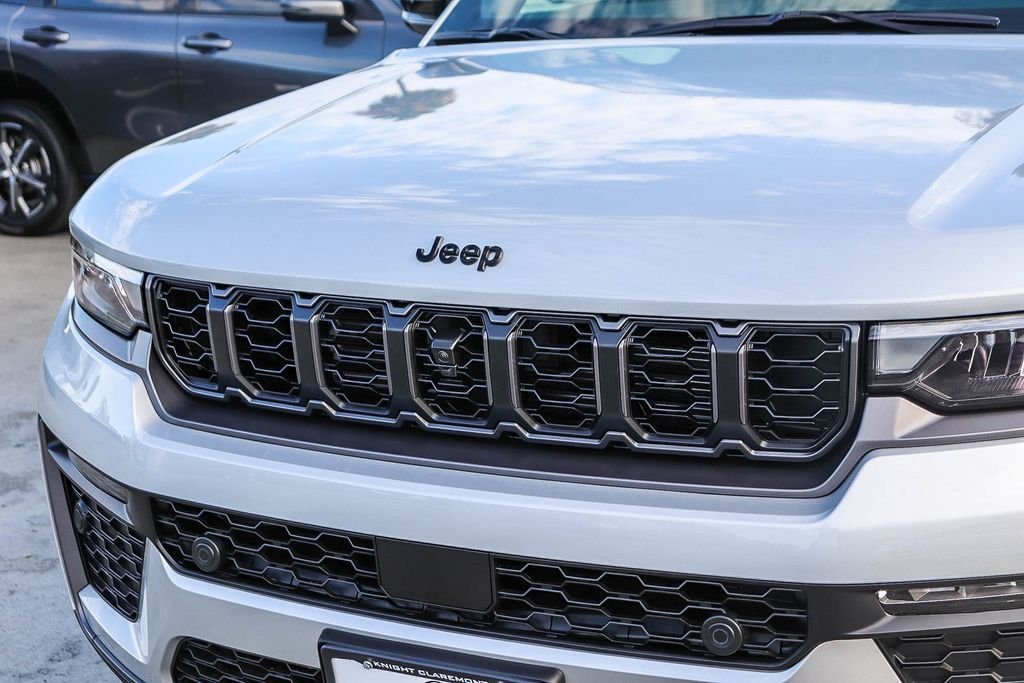 New 2026 Silver Jeep 85th Anniversary Edition image 6