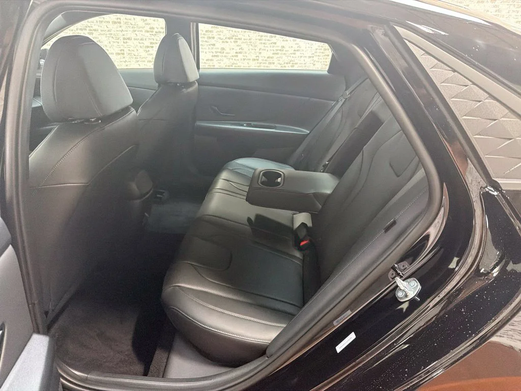 New 2026 Abyss Black Hyundai SEL Sport image 18