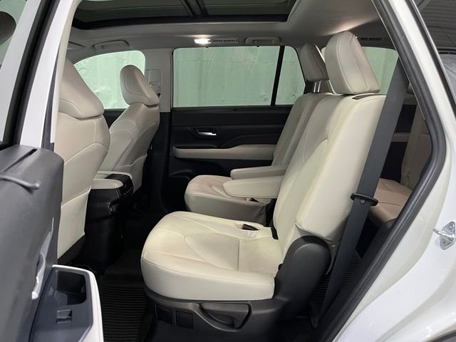 Used 2024 Beige Toyota XLE image 11