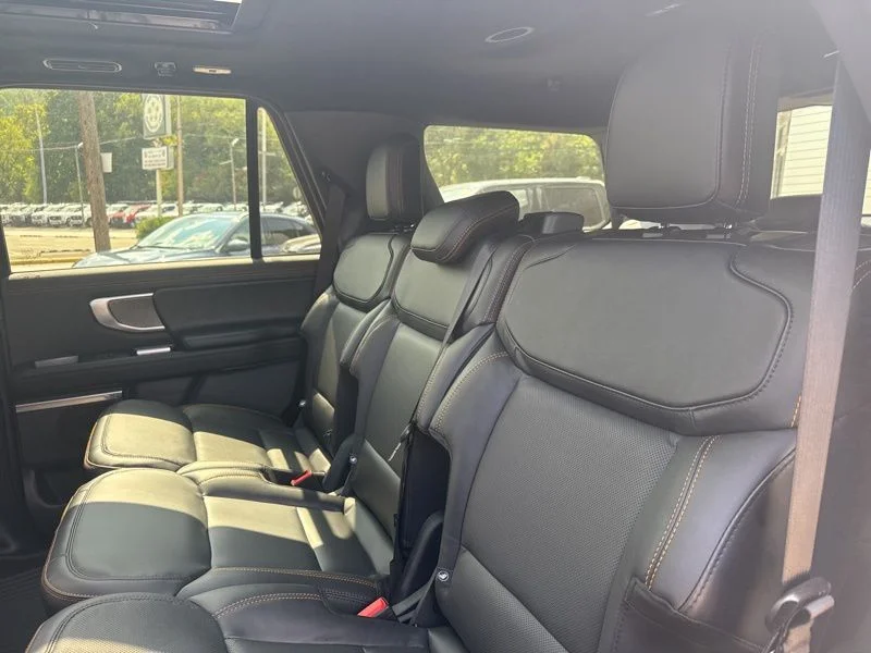 New 2025 Star White Metallic Tri-Coat Ford TREMOR® image 26