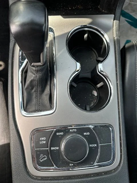 Used 2019 Bright White Clearcoat Jeep Altitude image 20