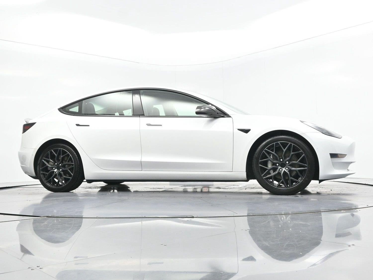 Used 2021 Pearl White Multi-coat Tesla Standard Range Plus image 36