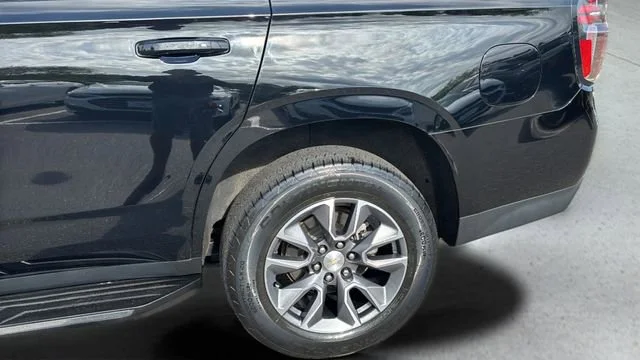 Used 2023 Black Chevrolet LT image 17