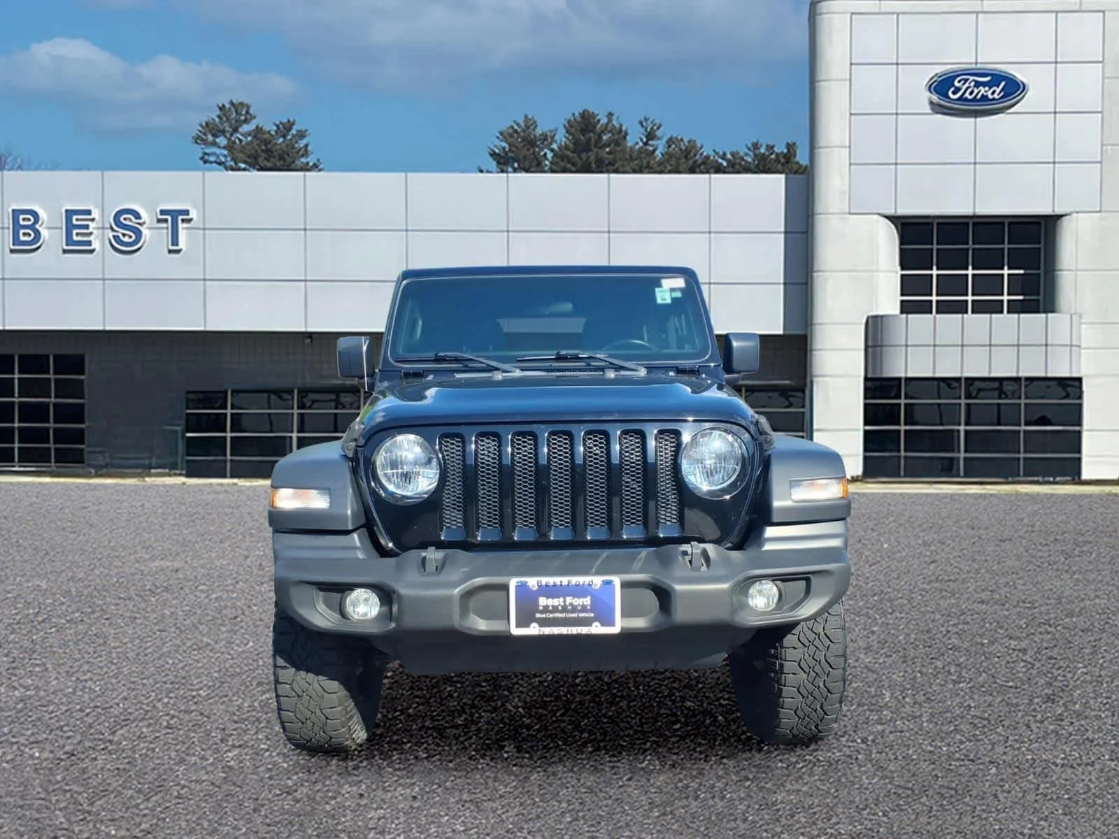 Used 2018 Black Clearcoat Jeep Sport S image 10