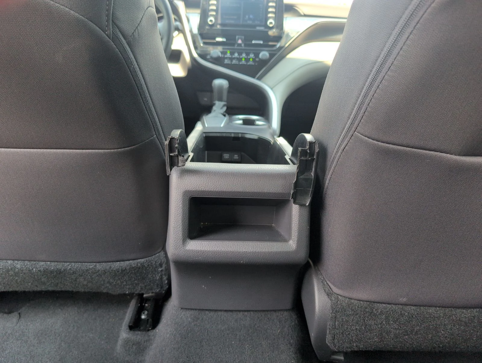 Used 2021 White Toyota LE image 31