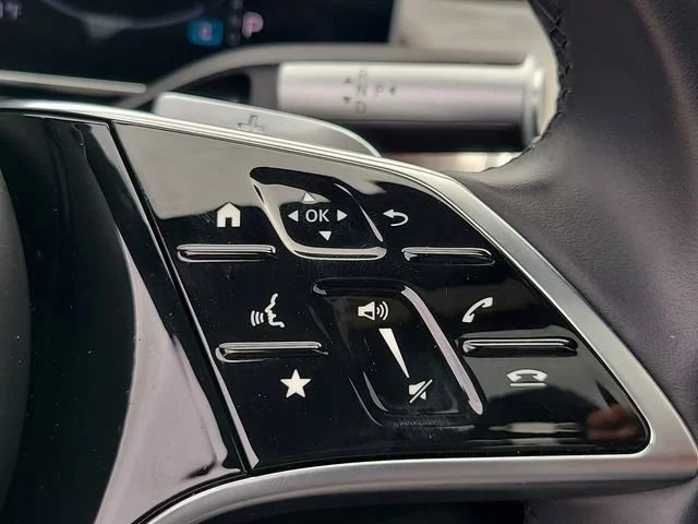 Used 2025 Black Mercedes-Benz S 500 image 31