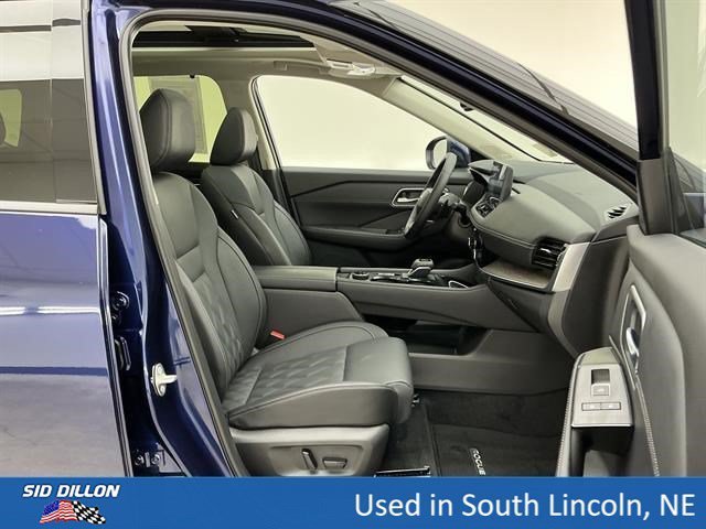 Used 2026 Deep Ocean Blue Pearl Nissan Platinum image 27