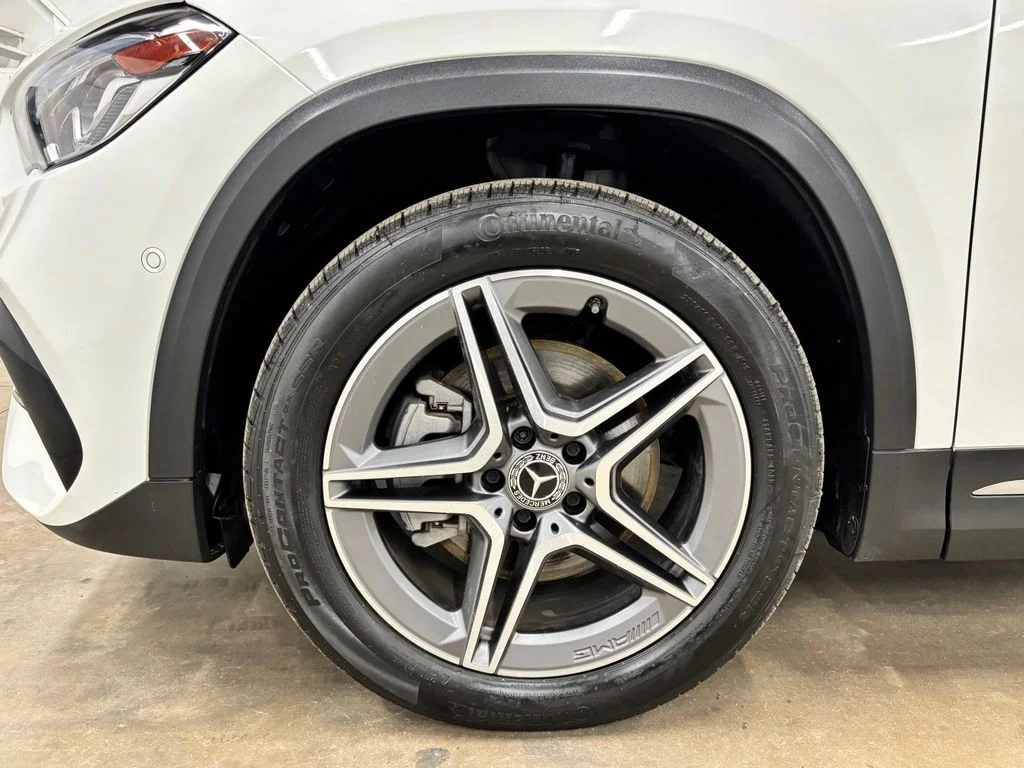 Used 2023 White Mercedes-Benz GLA 250 image 11