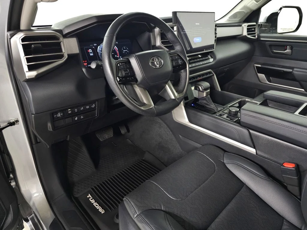 2024 Toyota Tundra Limited - Photo 16