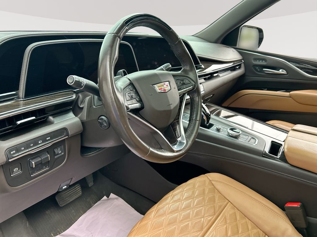 Used 2022 Black Cadillac Sport image 13
