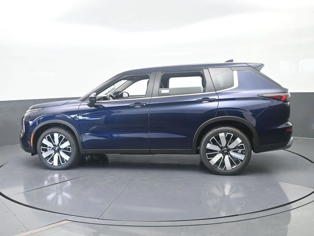 New 2026 Blue Mitsubishi SE 1.5T 2WD image 3