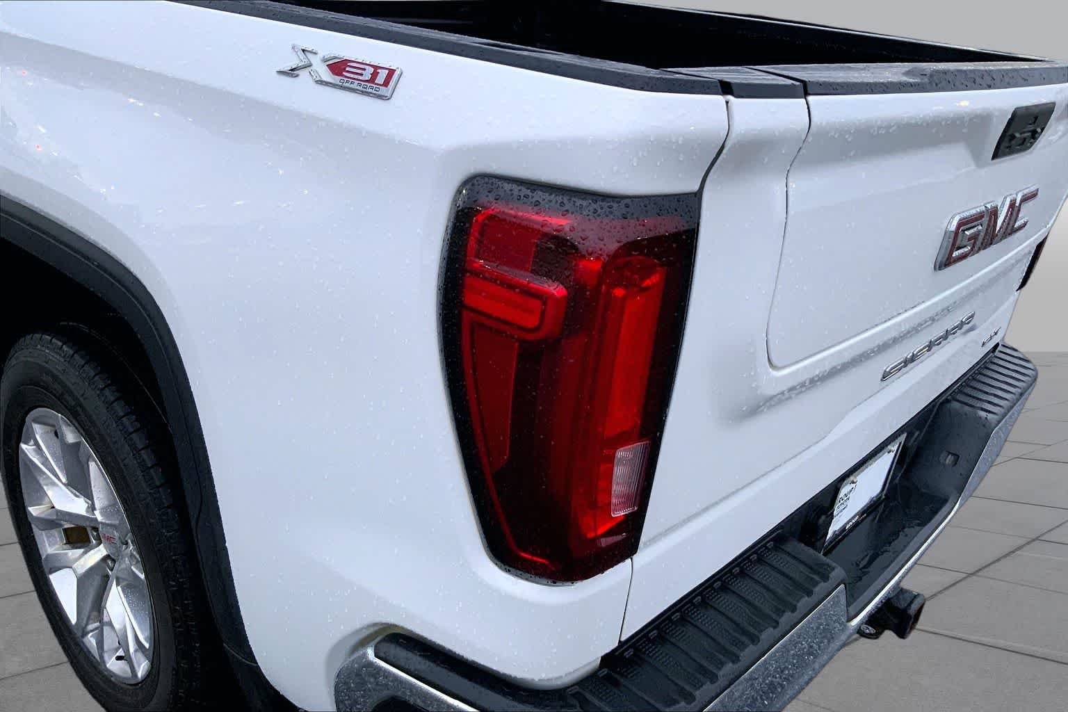 Used 2021 Summit White GMC SLT image 27