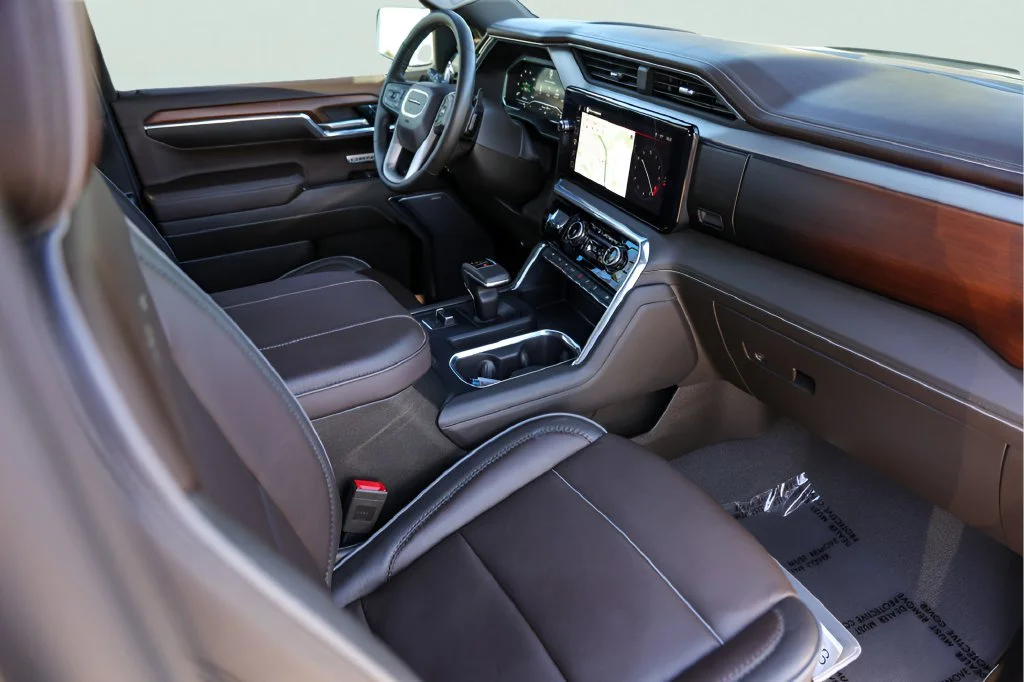 Used 2023 STERLING METALLIC GMC Denali image 32