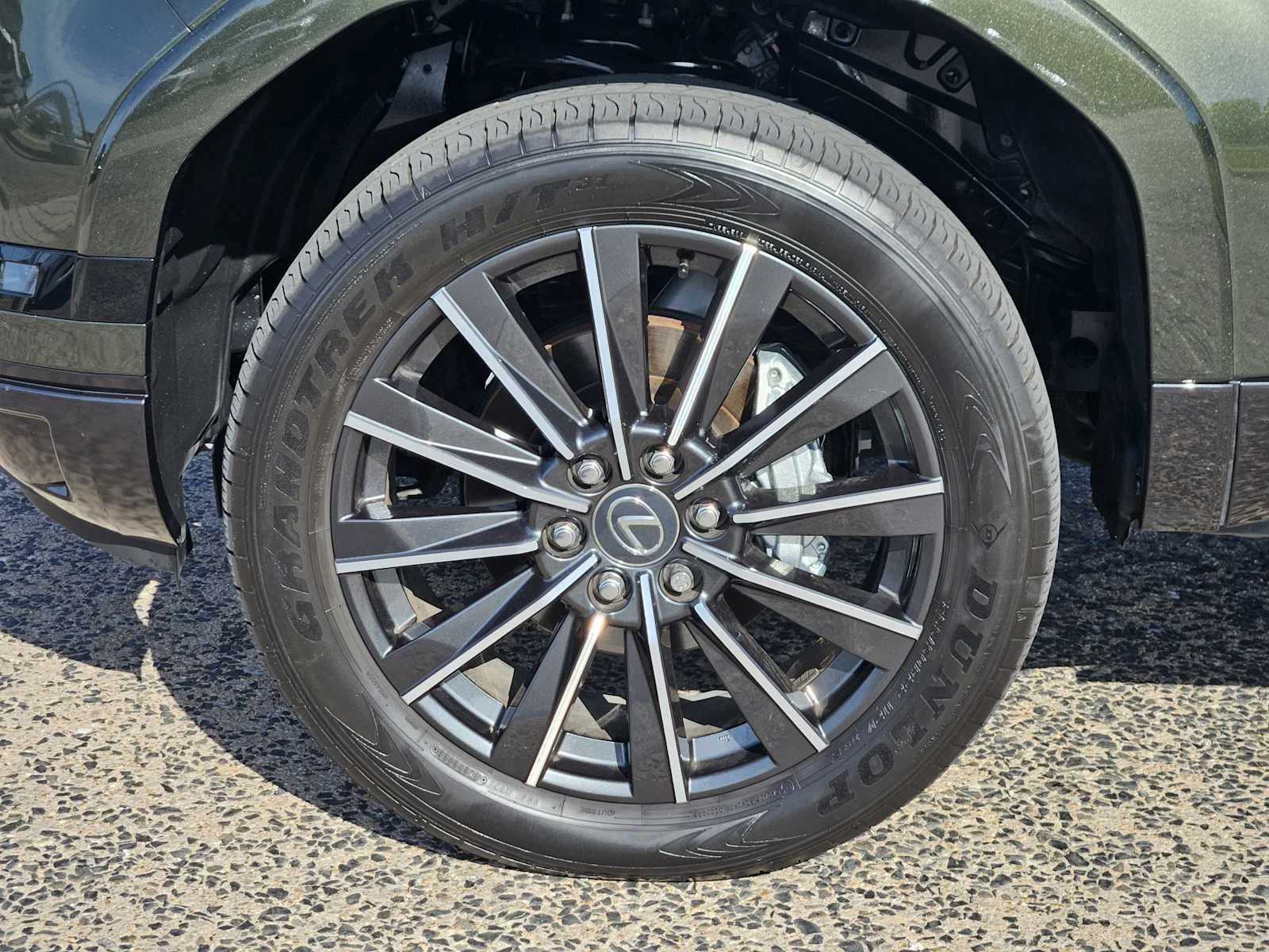 Certified Used 2025 NORI GREEN PEARL Lexus Luxury+ image 7