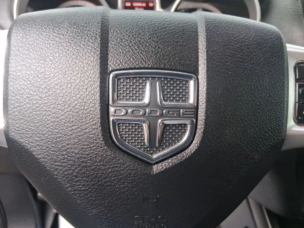 Used 2013 Brilliant Black Crystal Pearlcoat Dodge R/T image 20