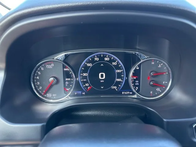 Used 2021 White GMC AT4 image 18