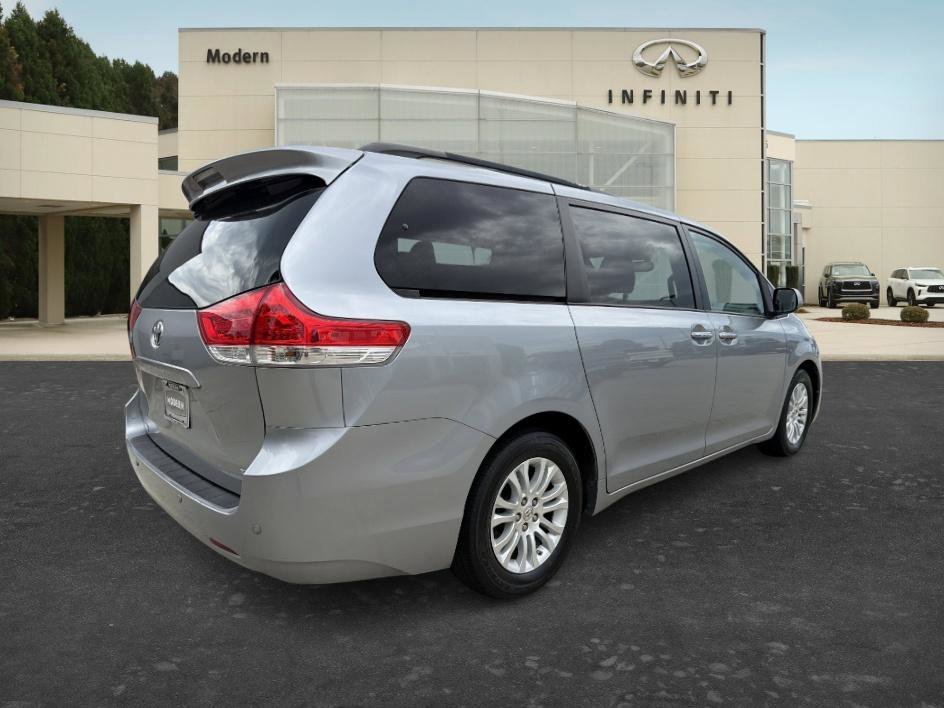 Used 2013 Silver Sky Metallic Toyota XLE image 5
