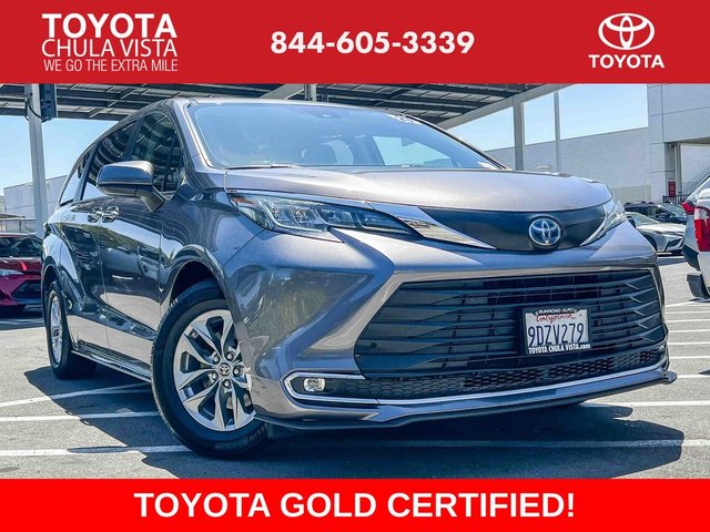 2023 Toyota Sienna XLE