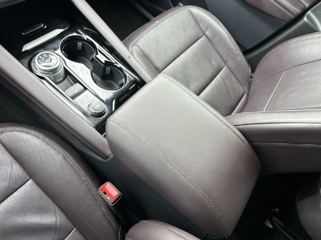 Used 2025 Black Ford Platinum image 21