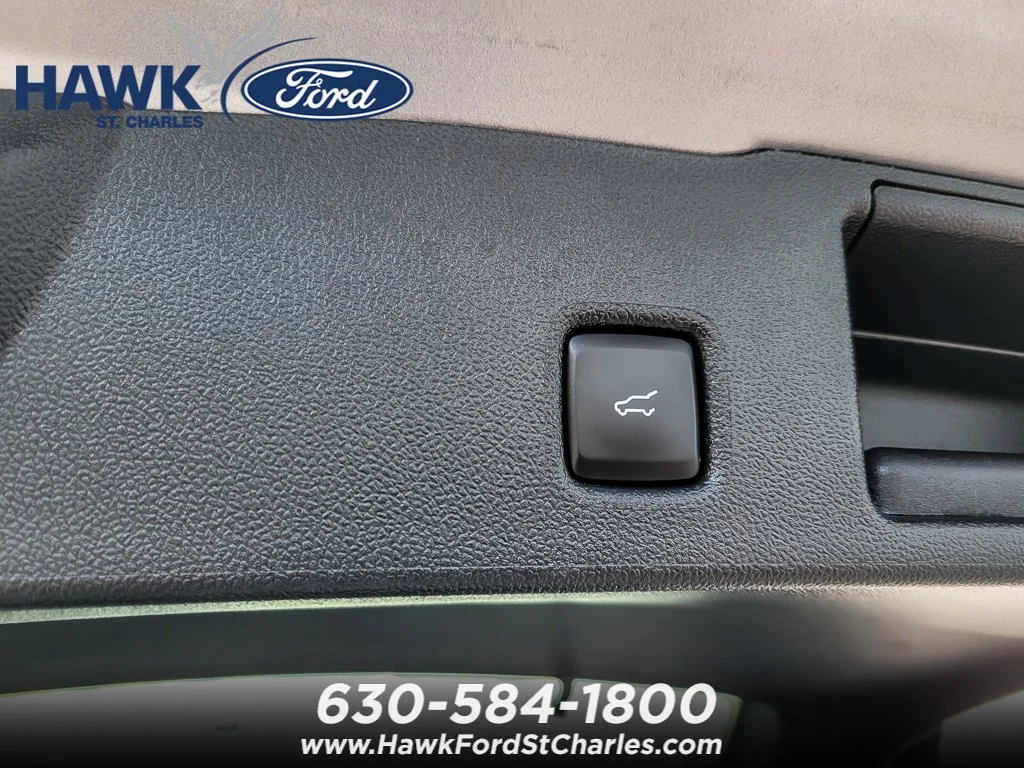 Used 2024 Silver Metallic Ford ST-Line image 20