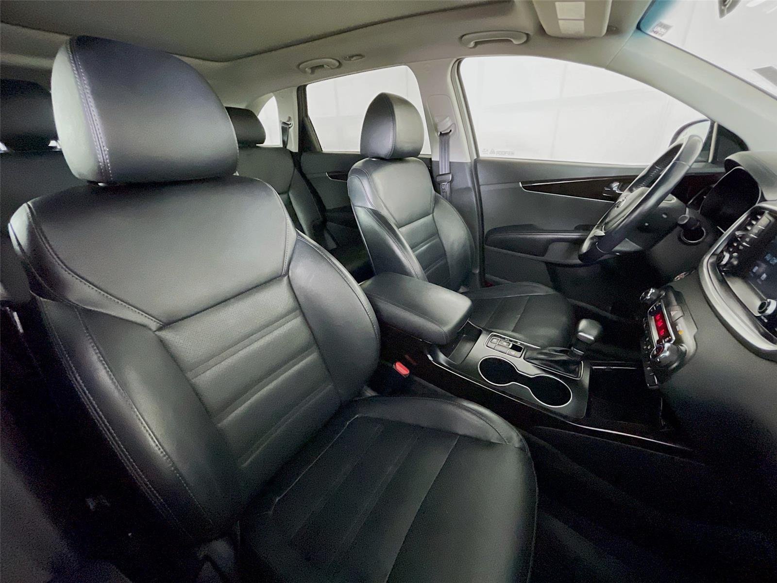 Used 2020 Everlasting Silver Kia EX V6 image 31