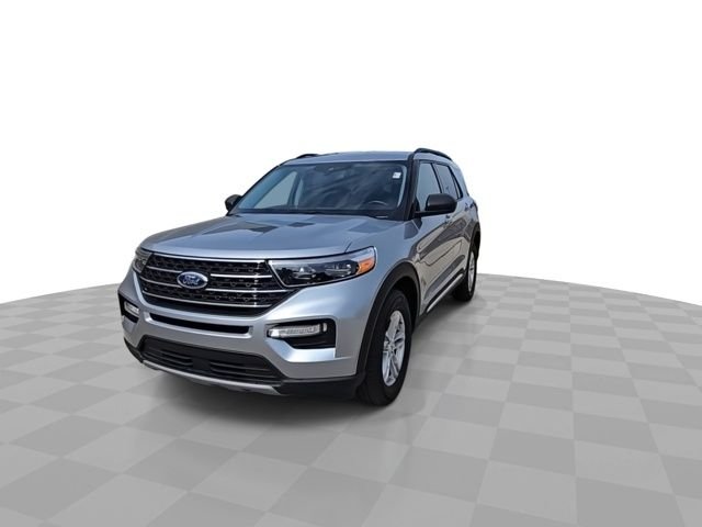 Used 2023 Silver Ford XLT image 3