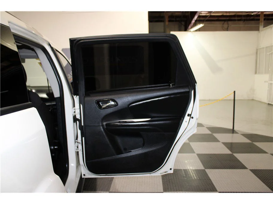 Used 2018 Vice White Dodge SE image 21